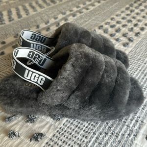 UGG Fluff Yeah Slide Women Size 9 Gray Platforms NEW